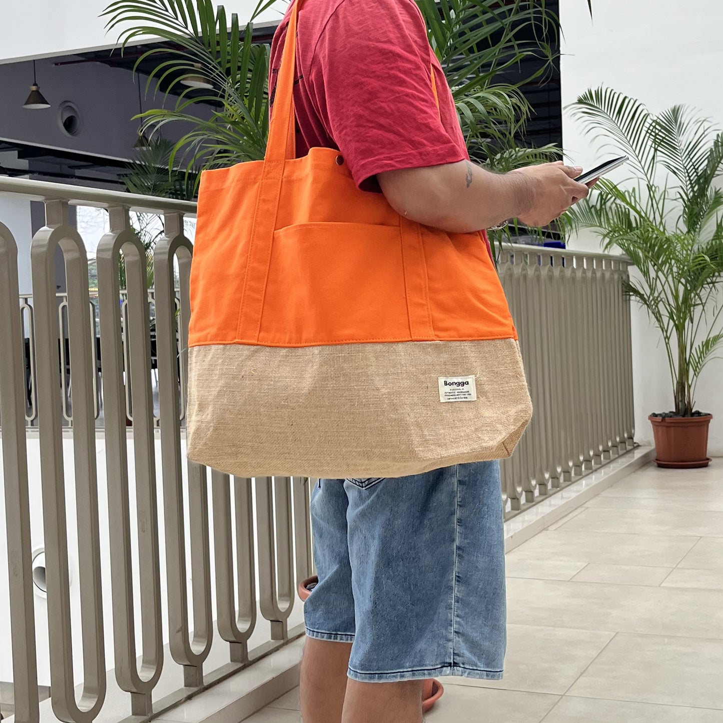 Tangerine color and natural jute two-tone tote bag from Bongga Escape Collection.